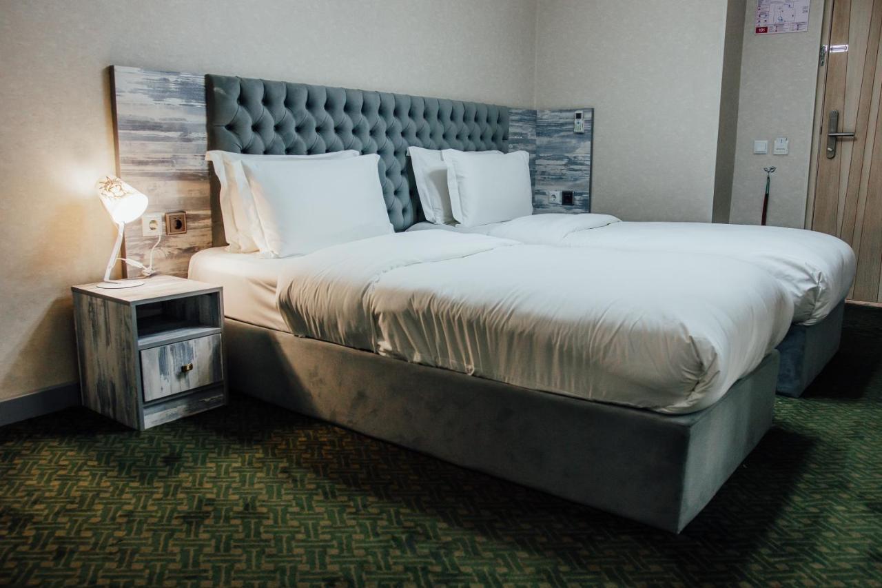 Express City Hotel ชุมเกนท์ ภายนอก รูปภาพ